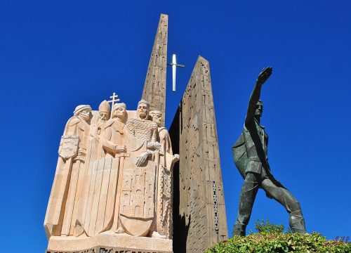 Monumento Batalla Navas de Tolosa (Avda Madrid)